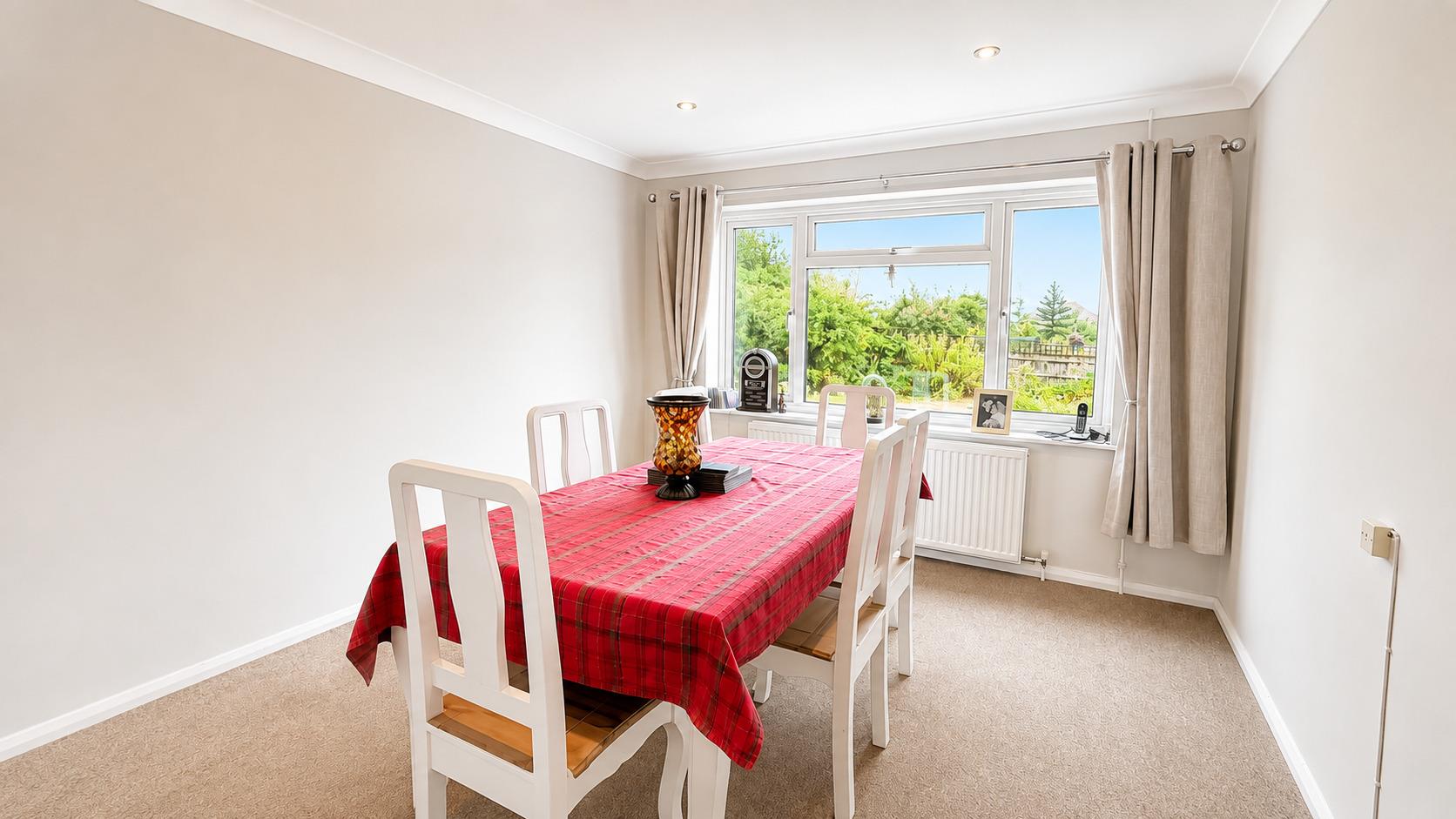 3 bed property in Pages Avenue, Cooden, Bexhill-On-Sea